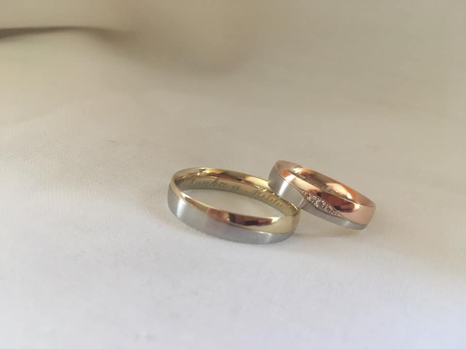 Bohumila - Model 1275 (pánský prsten v kombinaci bílo-žlutého zlata, dámský prsten kombinace bílo-červené zlato)